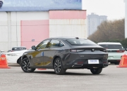 十大全系标配、33项亮点配置，长安逸达配置“狂飙”