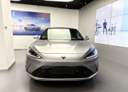 定位中大型纯电轿车 极狐阿尔法S5官图发布