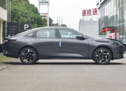 逸达亲兄弟？第三代长安逸动官图发布