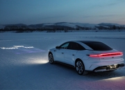 上汽集团：11月销售515114辆，同比增长4.5%