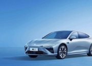 哪吒汽车2023年全系交付127496辆，累计交付突破38万辆