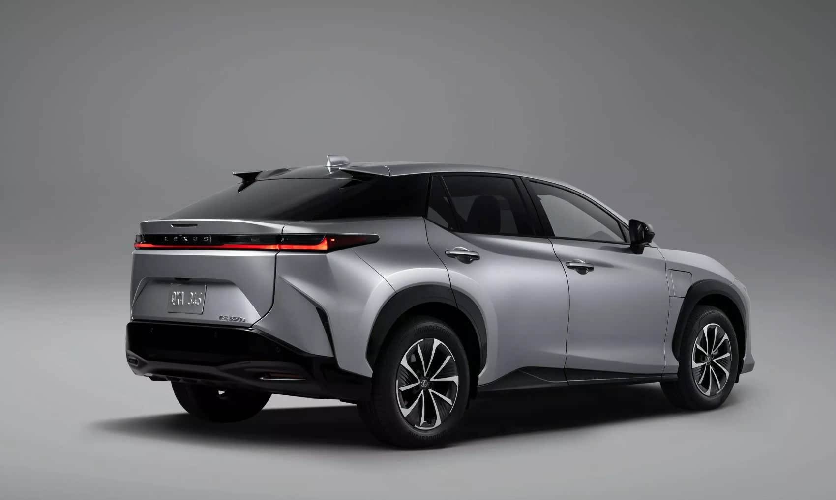 雷克萨斯原生纯电中型豪华SUV全新RZ、中大型豪华SUV全新一代RX正式上市