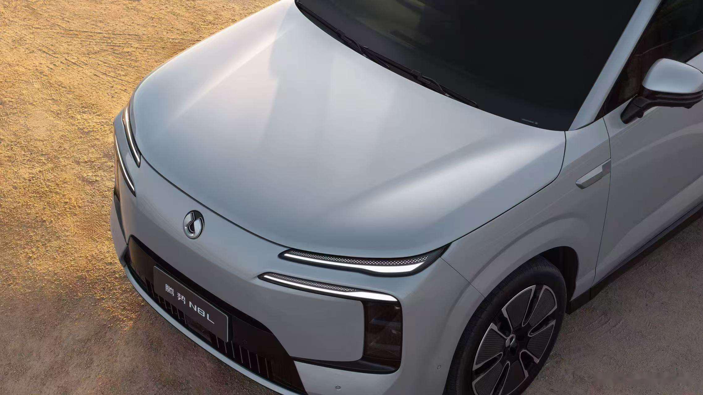 腾势N8L上市 打造豪华车中的“体验派”