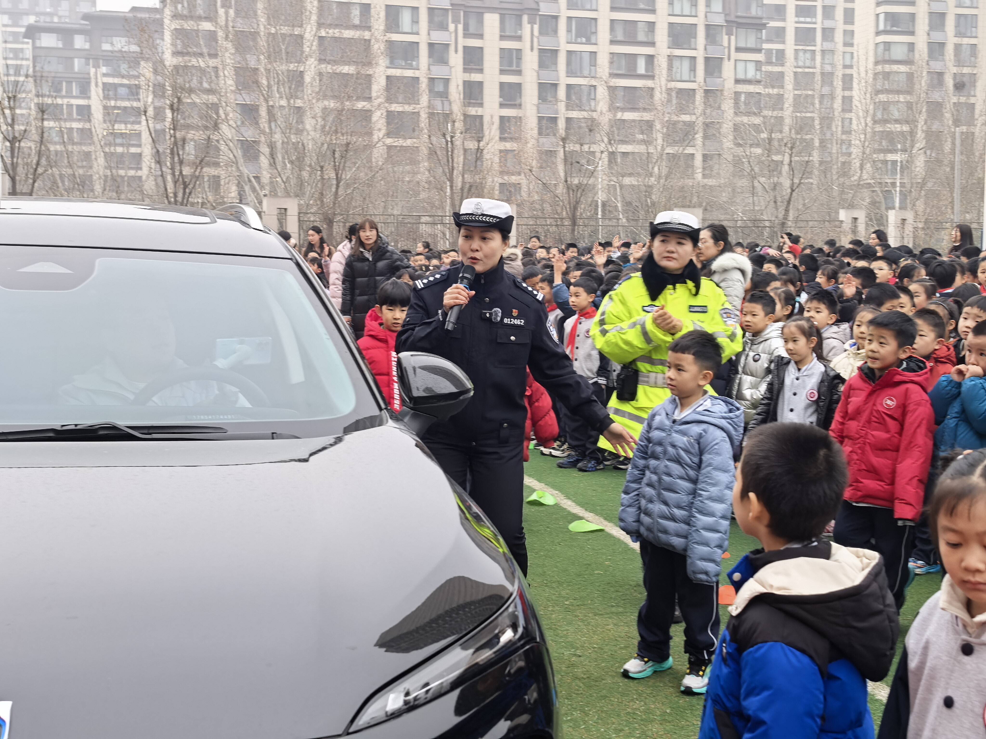 教材教辅到位 安全知识进校园 各地多举措护航开学季